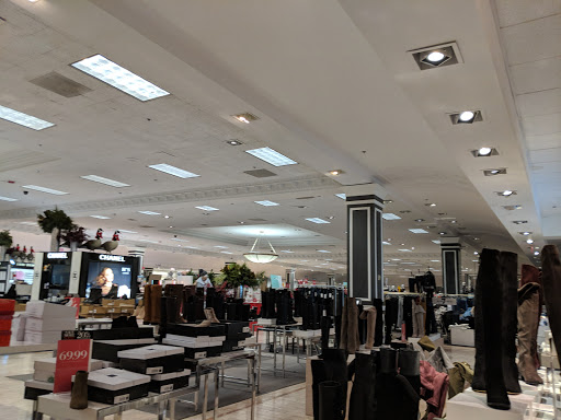 Department Store «Lord & Taylor», reviews and photos, 760 Boylston St, Boston, MA 02199, USA