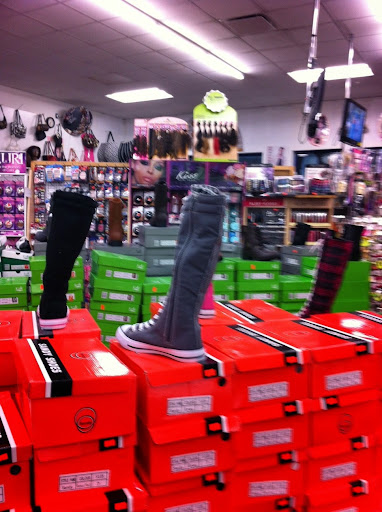 Cosmetics Store «Su Beauty Supply», reviews and photos, 4628 University Blvd E # D, Tuscaloosa, AL 35404, USA