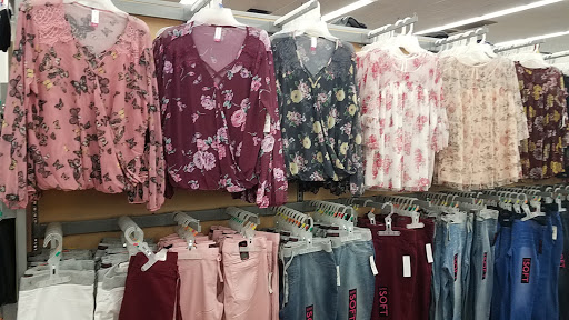 Department Store «Walmart Supercenter», reviews and photos, 1600 E Chestnut Ave, Yakima, WA 98901, USA