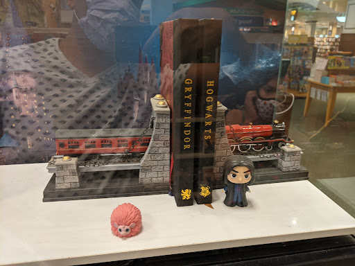 Book Store «Barnes & Noble», reviews and photos, 2100 Snelling Ave, St Paul, MN 55113, USA