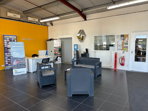 Photo 2 - RENAULT CHALUS - AUTOMOBILES GIRAUDEAU