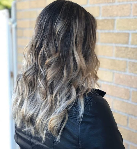 Beauty Salon «Hollywood Blonde Salon», reviews and photos, 140 N Kingshighway St, St Charles, MO 63301, USA