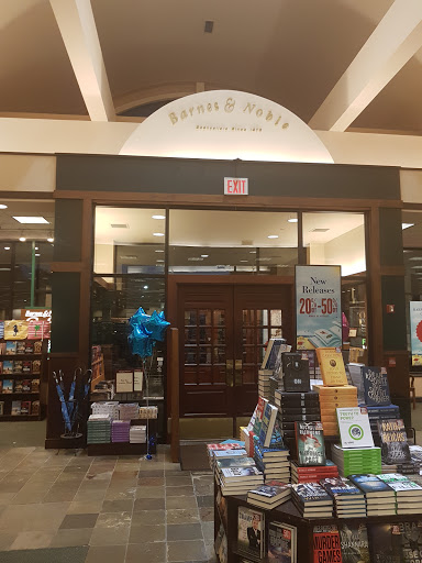 Book Store «Barnes & Noble», reviews and photos, 1076 Post Rd E, Westport, CT 06880, USA