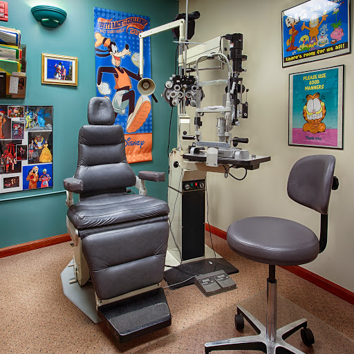 Optometrist «Park Family Eye Care», reviews and photos, 9 S Lincolnway St, North Aurora, IL 60542, USA