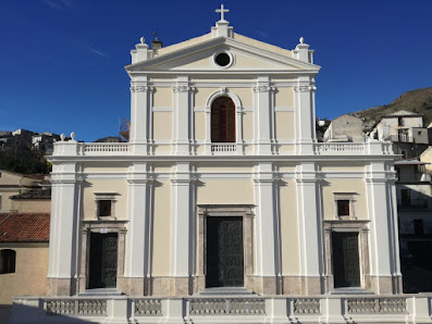 Palazzo della Curia Vescovile con Museo diocesano dell'Eparchia di Lungro Corso Giorgio Castriota Scanderbeg, 54, 87010 Lungro CS, Italia