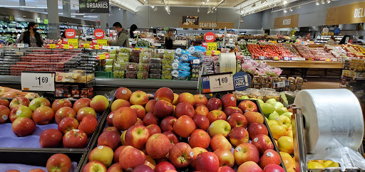 Grocery Store «Stop & Shop», reviews and photos, 760 Villa Ave, Fairfield, CT 06824, USA