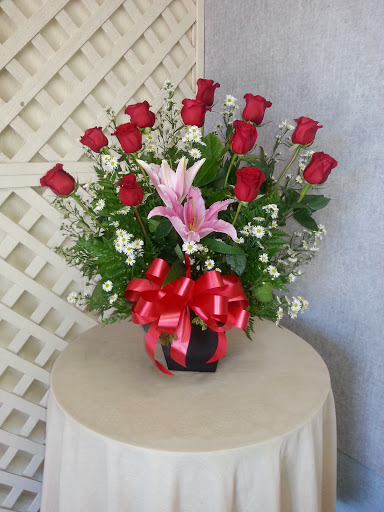 Florist «Precious Moments Florist», reviews and photos, 8540 Rosecrans Ave, Paramount, CA 90723, USA