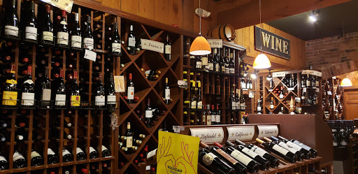 Wine Store «Salem Wine Imports», reviews and photos, 32 Church St, Salem, MA 01970, USA