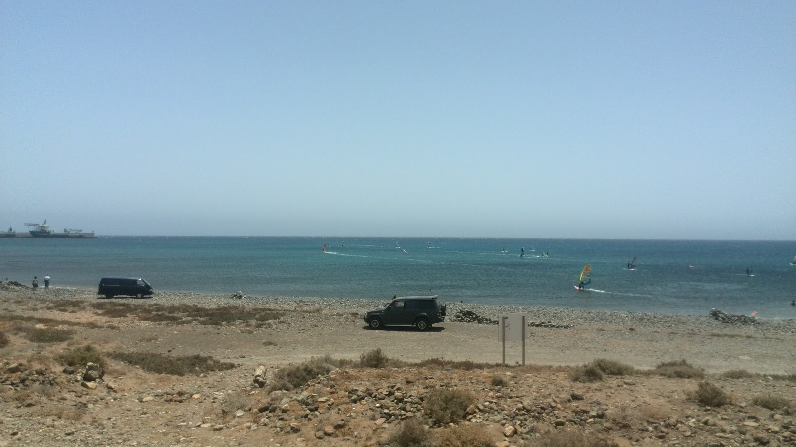 Valokuva Playa de Cueva Layaista. - suosittu paikka rentoutumisen tuntijoille