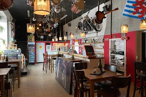 Rock Cafe image