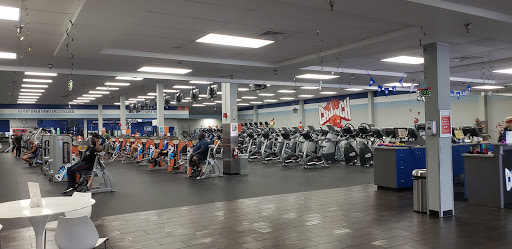 Health Club «Crunch - Oakland Park», reviews and photos, 3500 N Andrews Ave, Oakland Park, FL 33309, USA