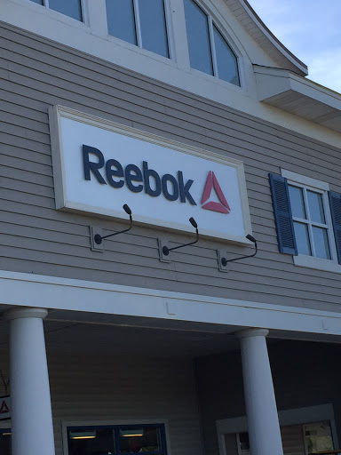 Reebok Outlet, 1 Outlet Blvd #500, Wrentham, MA 02093, USA, 