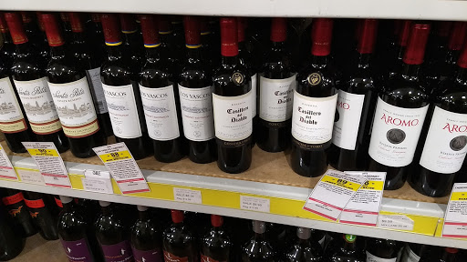 Wine Store «Westchester Wine Warehouse», reviews and photos, 53 Tarrytown Rd, White Plains, NY 10607, USA