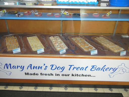 Pet Groomer «Blue Ribbon Dog Grooming LLC Anderson», reviews and photos, 5038 S Scatterfield Rd, Anderson, IN 46013, USA