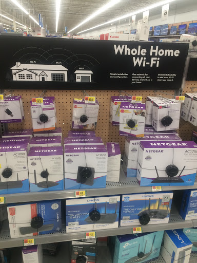 Discount Store «Walmart», reviews and photos, 120 Commercial Pkwy, Branford, CT 06405, USA