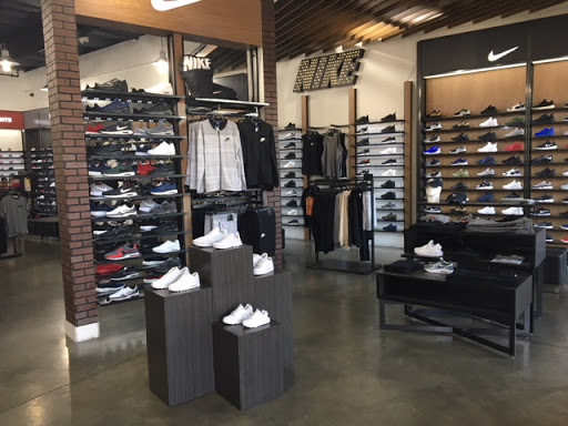 Shoe Store «Shoe Palace», reviews and photos, 3320 W Century Blvd, Inglewood, CA 90303, USA