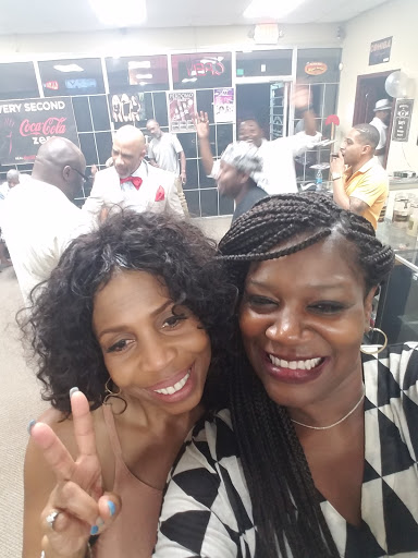 Tobacco Shop «Paradise Island Smoke Shop», reviews and photos, 3316 Snapfinger Rd, Lithonia, GA 30038, USA