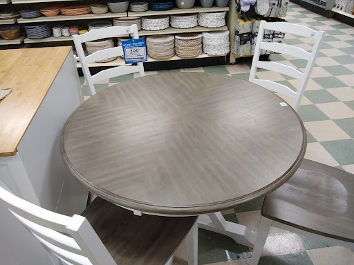 Home Goods Store «Christmas Tree Shops», reviews and photos, 15 Backus Ave Suite 42, Danbury, CT 06810, USA