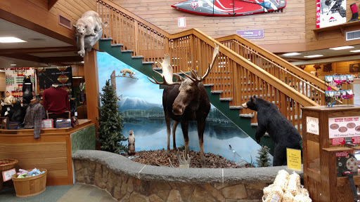 Shopping Mall «Kittery Premium Outlets», reviews and photos, 375 US-1, Kittery, ME 03904, USA