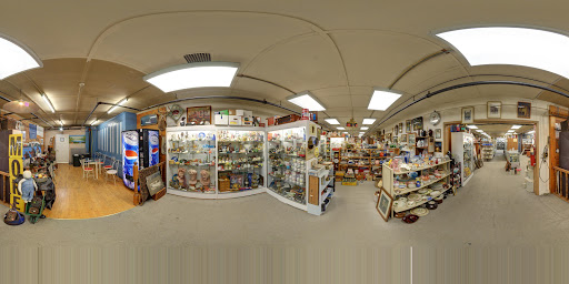 Antique Store «Midtown Antique Mall», reviews and photos, 301 Main St S, Stillwater, MN 55082, USA