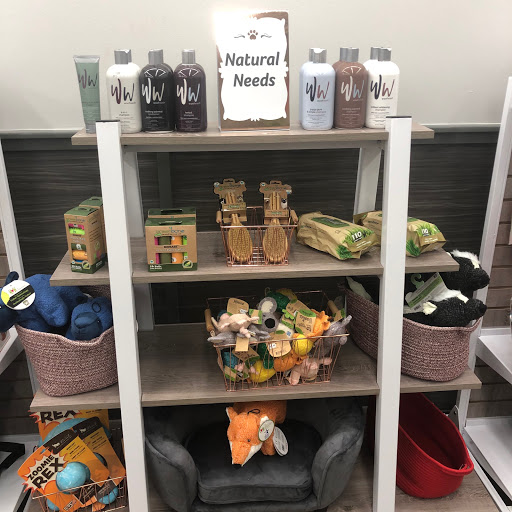 Pet Supply Store «Pet Supplies Plus», reviews and photos, 22381 Pontiac Trail, South Lyon, MI 48178, USA