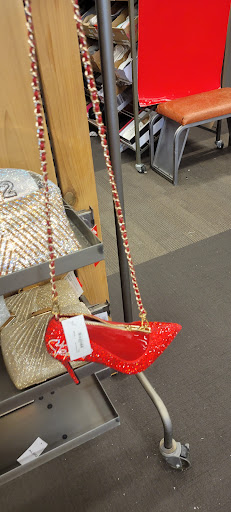 Shoe Store «DSW Designer Shoe Warehouse», reviews and photos, 10060 Reisterstown Rd, Owings Mills, MD 21117, USA