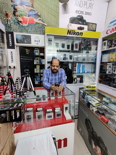 T.R.Gauba & Son Camera Dealer, Nikon Digital Camera, Canon Digital camera,Manfrotto Gopro fujifilm Sony SJCAM Boya Rode Yongnuo Digitek kata Tamron Samyang Tokina Godox Celestron instax in Delhi tripod dealer, camera bags, ring lights, Gimbals, Mics, Flas