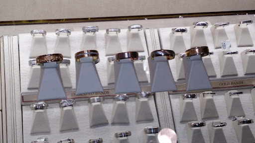 Jewelry Store «Jared The Galleria of Jewelry», reviews and photos, 2206 W Brandon Blvd, Brandon, FL 33511, USA