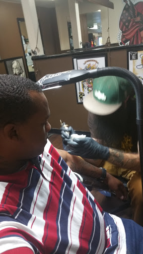 Tattoo Shop «Blu Gorilla Tattoo», reviews and photos, 1409 King St, Charleston, SC 29403, USA
