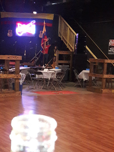 Night Club «The Round up», reviews and photos, 10051 W Hillsborough Ave, Tampa, FL 33615, USA