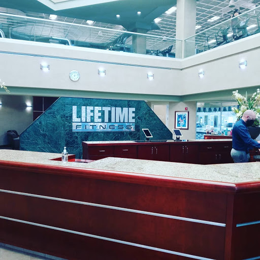 Gym «Life Time Fitness», reviews and photos, 451 Rolls Rd, Algonquin, IL 60102, USA