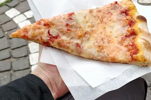 Royal Pizza Di Evola Vito image