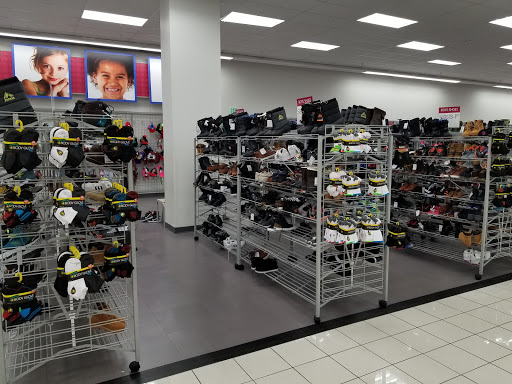 Clothing Store «Burlington Coat Factory», reviews and photos, 1402 SE Everett Mall Way, Everett, WA 98208, USA