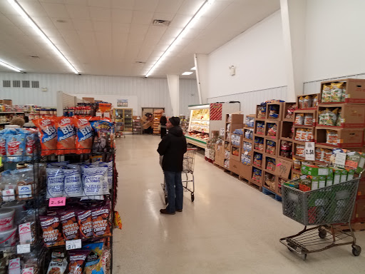 Grocery Store «Green Hills Farm Discount Grocer», reviews and photos, 615 E Newport Rd, Lititz, PA 17543, USA