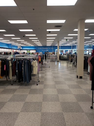 Clothing Store «Ross Dress for Less», reviews and photos, 523 S MacDade Blvd, Holmes, PA 19043, USA