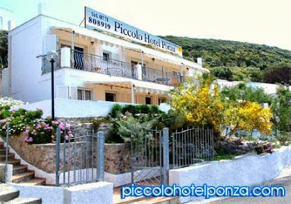 Piccolo Hotel Ponza Via Forna Grande, 04027 Ponza LT, Italia