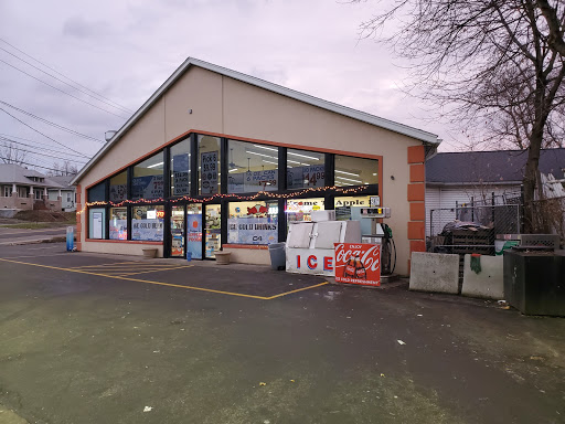 Convenience Store «Apple Food & Grocery», reviews and photos, 100 N McKinley Ave, Endicott, NY 13760, USA