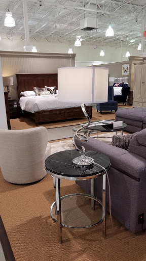 Furniture Store «Value City Furniture», reviews and photos, 4095 Richmond Rd, Warrensville Heights, OH 44122, USA