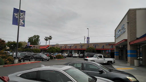 Clothing Store «Ross Dress for Less», reviews and photos, 1030 N Rengstorff Ave, Mountain View, CA 94043, USA