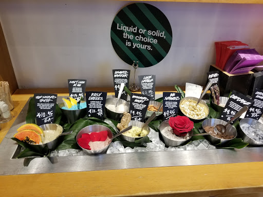 Cosmetics Store «Lush Cosmetics», reviews and photos, 2002 Annapolis Mall Rd, Annapolis, MD 21401, USA