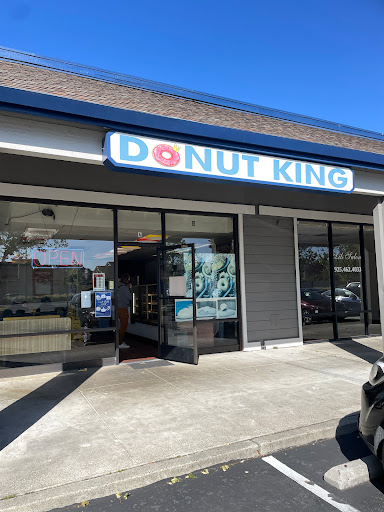 Donut Shop «Donut King», reviews and photos, 1807 Santa Rita Rd, Pleasanton, CA 94566, USA