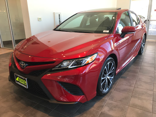 Toyota Dealer «Toyota Pasadena», reviews and photos, 3600 E Foothill Blvd, Pasadena, CA 91107, USA
