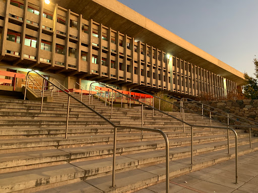 UNCuyo Facultad de Ciencias Políticas y Sociales