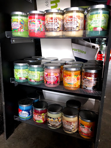 Pet Supply Store «Lazy Creek Discount Pet Food & Supplies», reviews and photos, 351 E Church St, Leesville, SC 29070, USA