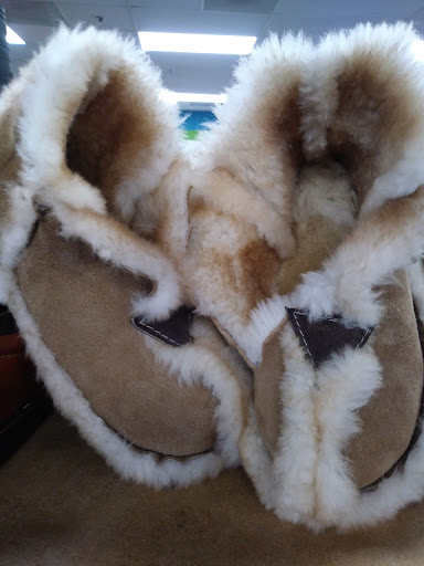 Thrift Store «Goodwill - Redwood Empire», reviews and photos, 6450 Hembree Ln, Windsor, CA 95492, USA