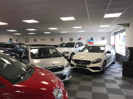Leader Centre Auto