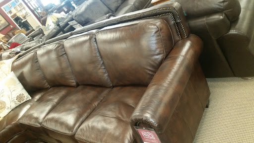 Furniture Store «Raymour & Flanigan Furniture and Mattress Store», reviews and photos, 629 Snyder Rd, Reading, PA 19605, USA