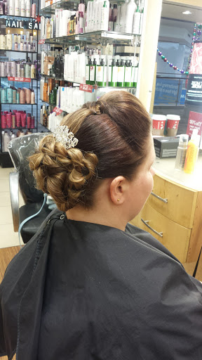 Hair Salon «Regis Salon», reviews and photos, 7700 E Kellogg Dr #12, Wichita, KS 67207, USA