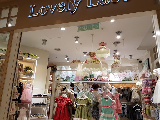 Lovely Lace (Mid Valley)