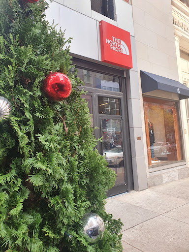 Clothing Store «The North Face», reviews and photos, 1515 Walnut St, Philadelphia, PA 19102, USA